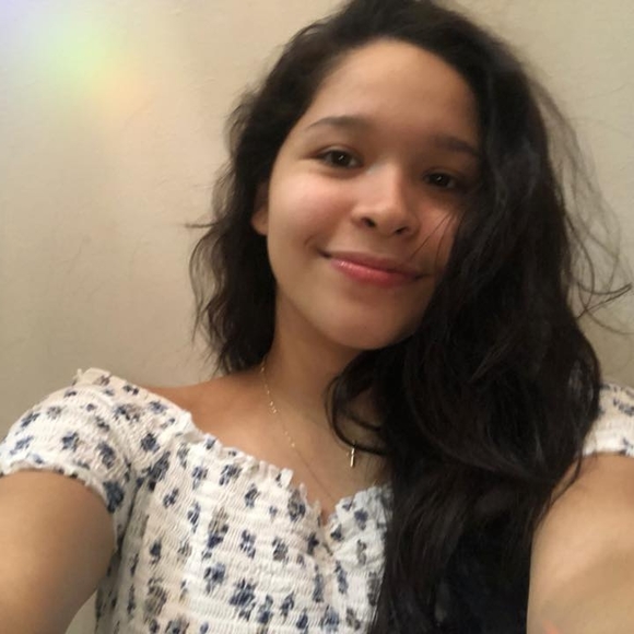 Meet your Posher, Julia - Picture 1 of 1